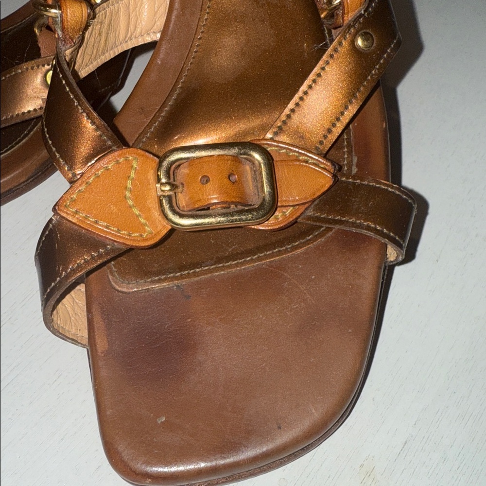Louis Vuitton Brown and Tan vintage Sandals - Picture 3 of 15